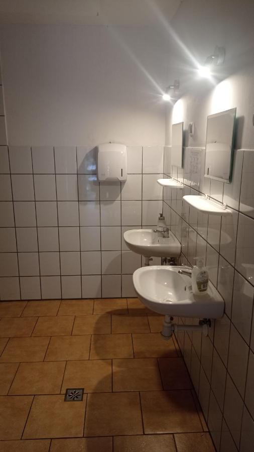 Wagony Sypialne W Muzeum Kolejnictwa Hotel Jaworzyna Slaska Buitenkant foto