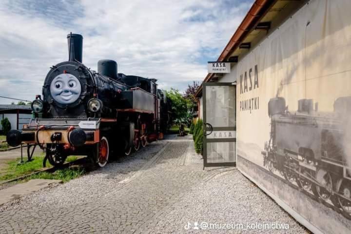 Wagony Sypialne W Muzeum Kolejnictwa Hotel Jaworzyna Slaska Buitenkant foto